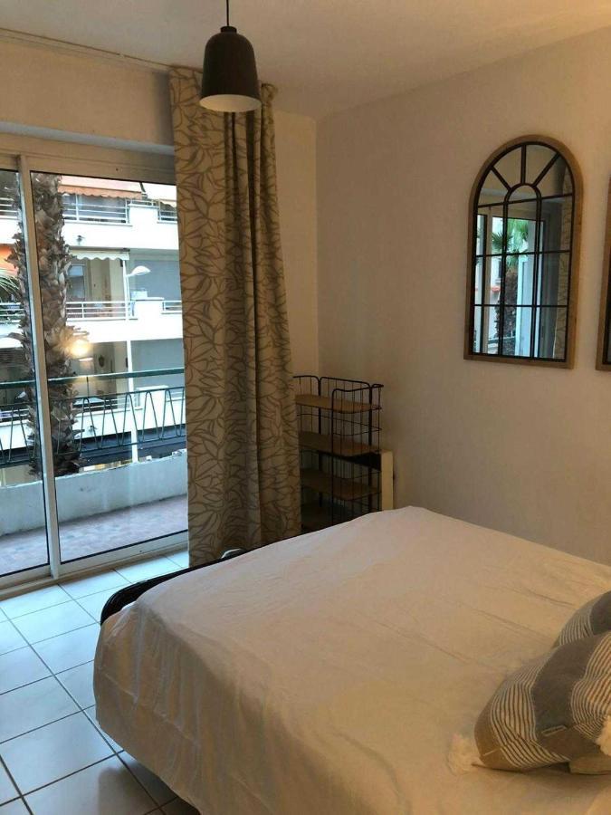 Flat in Juan Apartment Antibes Bagian luar foto